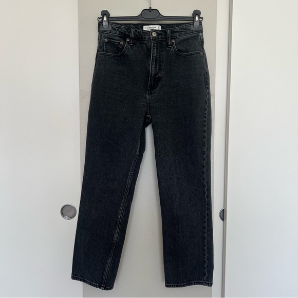 Abercrombie & Fitch Curve Love Ultra High Rise Ankle Straight Jeans - Size 27/4 - Picture 4 of 10